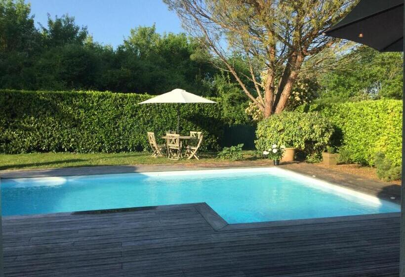 Bed and Breakfast La Maison Des Eaux Claires