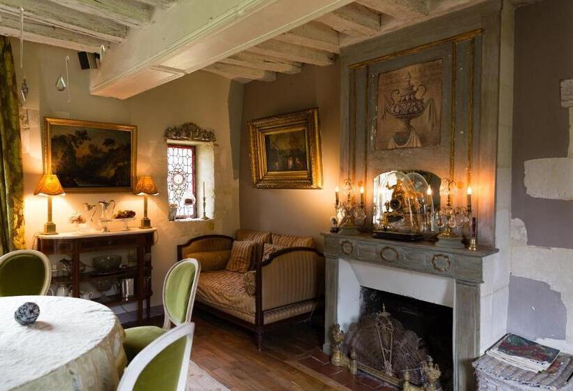 ベッドアンドブレックファースト Le Manoir De Maucartier