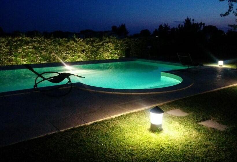 ベッドアンドブレックファースト Marinella B