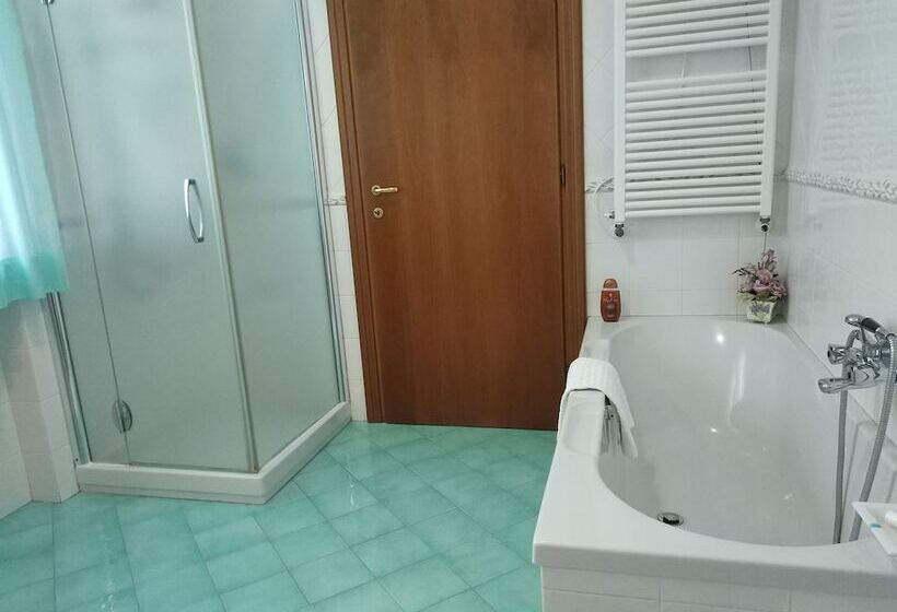 ベッドアンドブレックファースト Marinella B