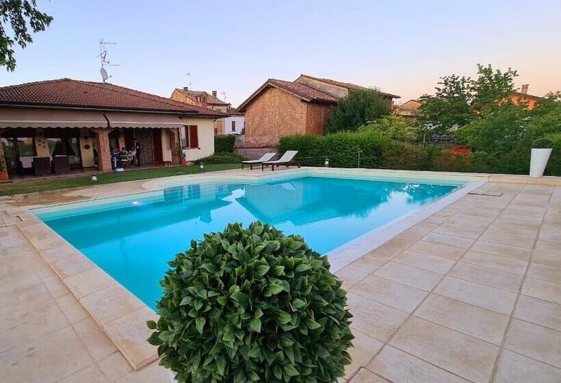 ベッドアンドブレックファースト Marinella B