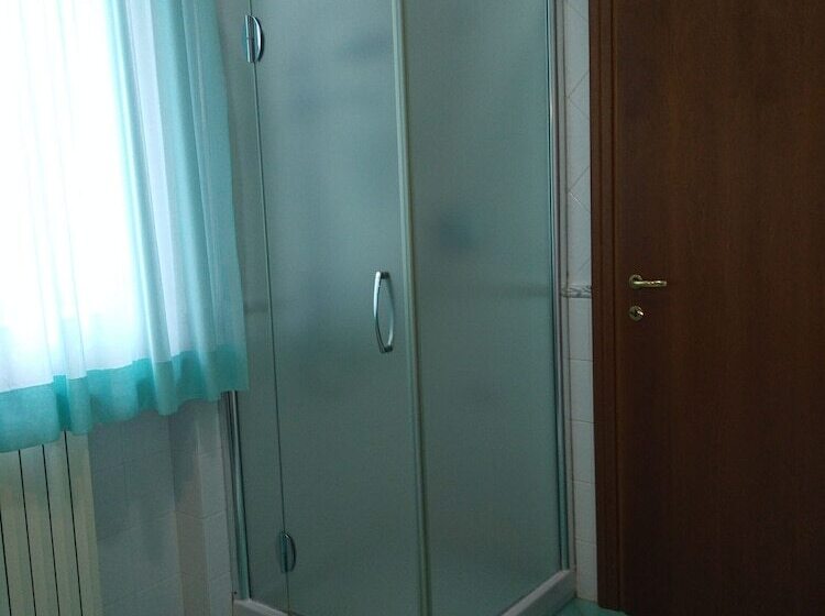 ベッドアンドブレックファースト Marinella B