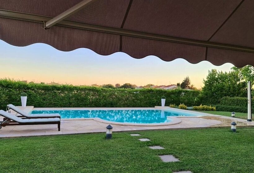 ベッドアンドブレックファースト Marinella B