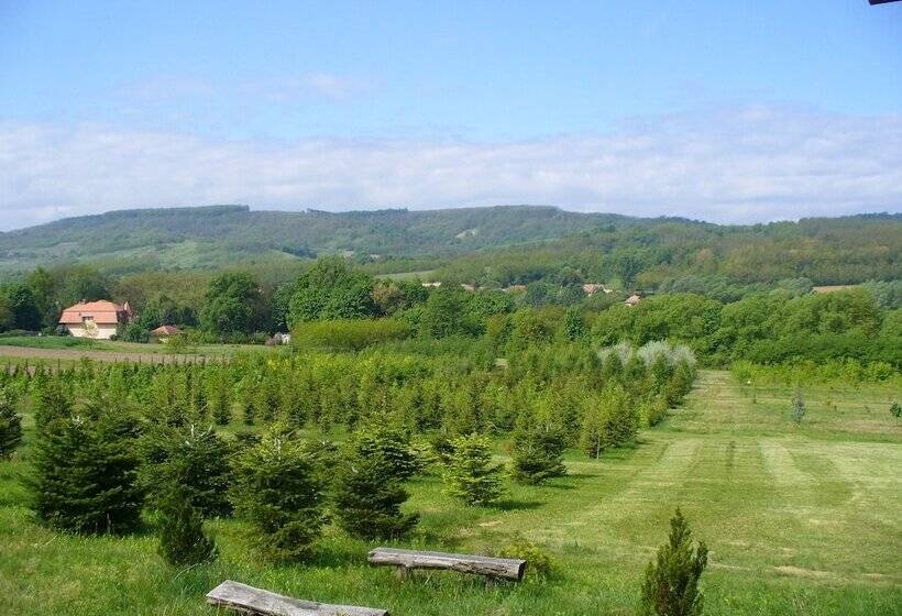 민박 Misefa Kastély