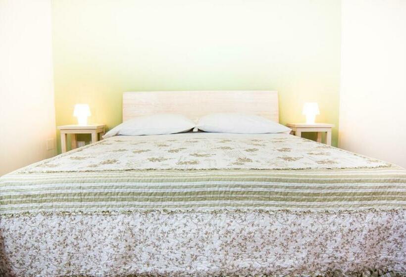 مبيت وإفطار Nonna Nina