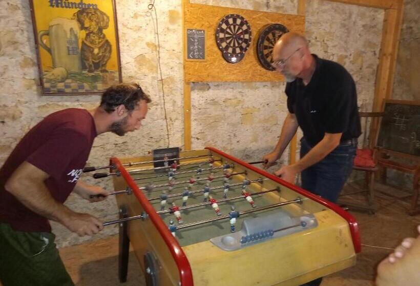 צימר Valreley, Chambres Et Table D Hôtes Eco Friendly Avec Bain Nordique Au Sud Du Massif Du Jura