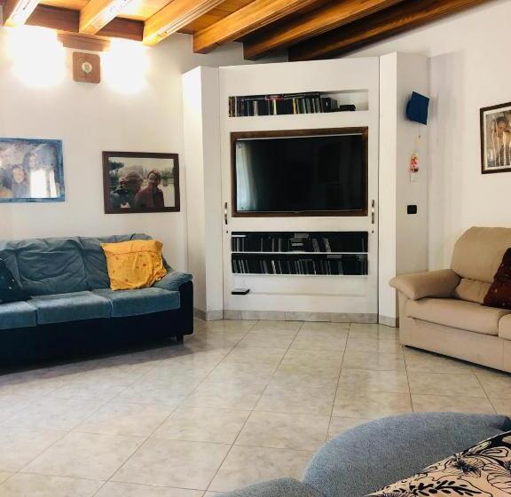 مبيت وإفطار Villamoreno