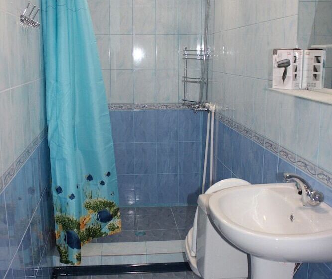 Guesthouse On Ordzhonikidze 18