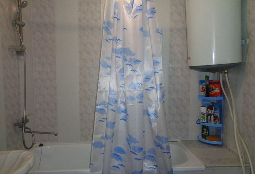 Guesthouse On Ordzhonikidze 18