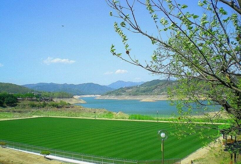 Hapcheonho View Smile Pension