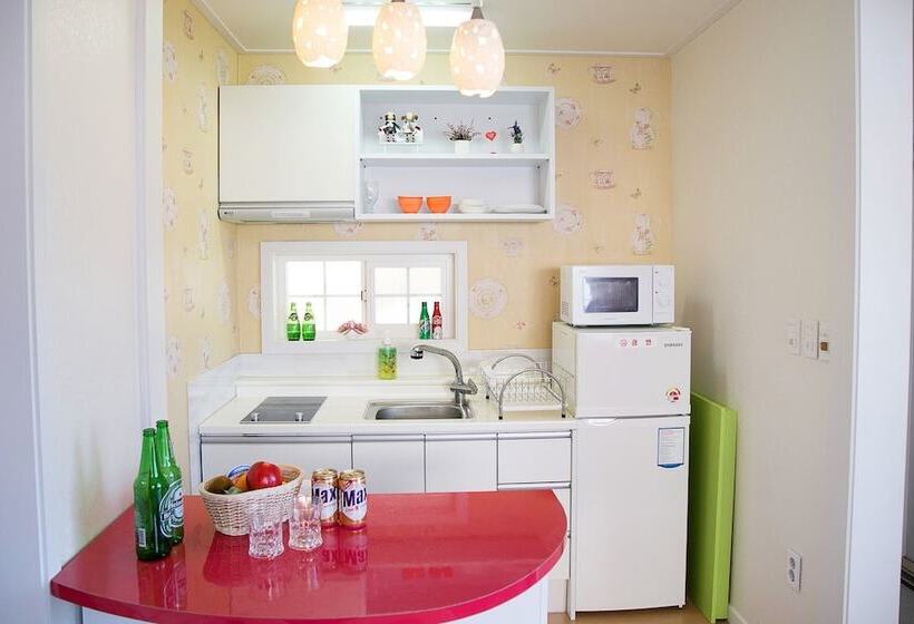 Hapcheonho View Smile Pension