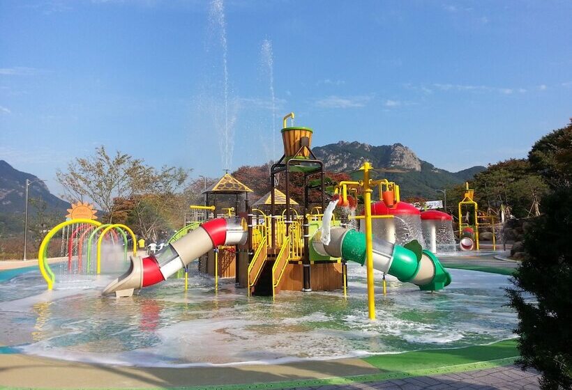 Hapcheonho View Smile Pension