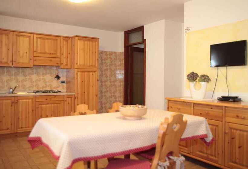 여관 Albergo Diffuso Valcellina E Val Vajont In Claut