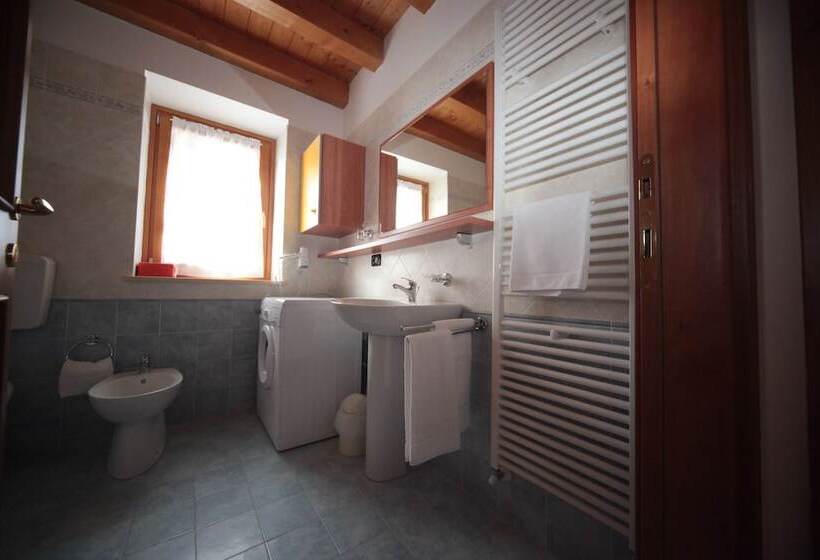 簡易ホテル Albergo Diffuso Valcellina Val Vajont In Cimolais