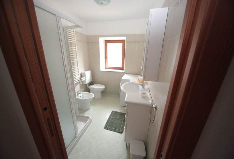 簡易ホテル Albergo Diffuso Valcellina Val Vajont In Cimolais