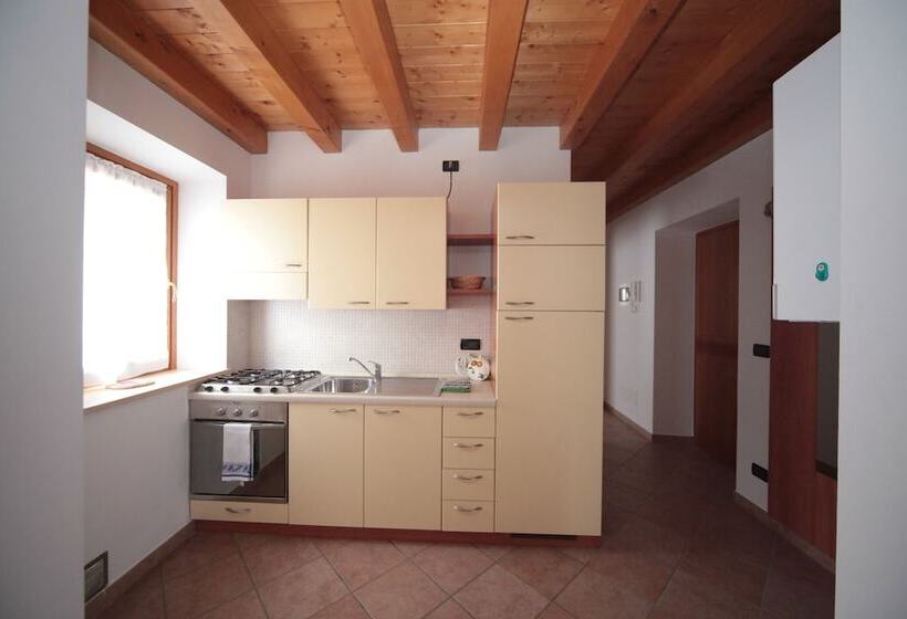 簡易ホテル Albergo Diffuso Valcellina Val Vajont In Cimolais