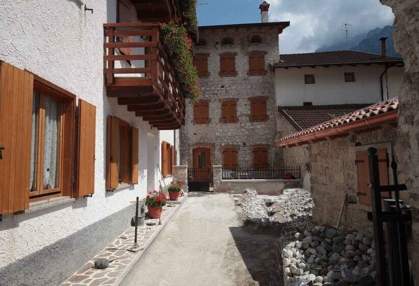簡易ホテル Albergo Diffuso Valcellina Val Vajont In Cimolais