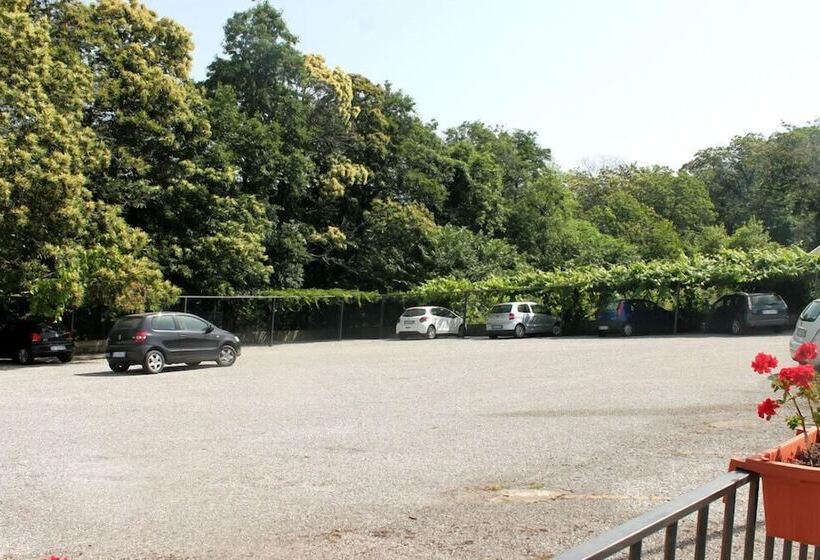 여관 La Giurranda Country Residence