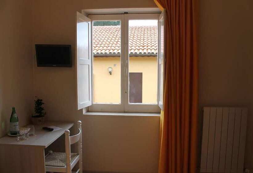 여관 La Giurranda Country Residence