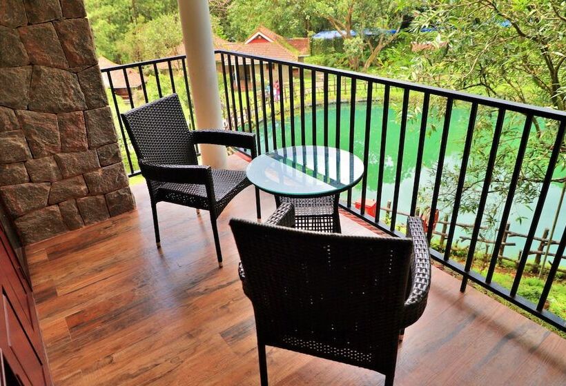 Отель Adrak Summer Sand Hill Resort Vagamon