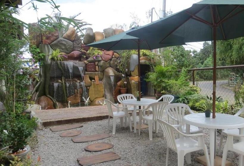 Aerostop Hotel And Restaurant