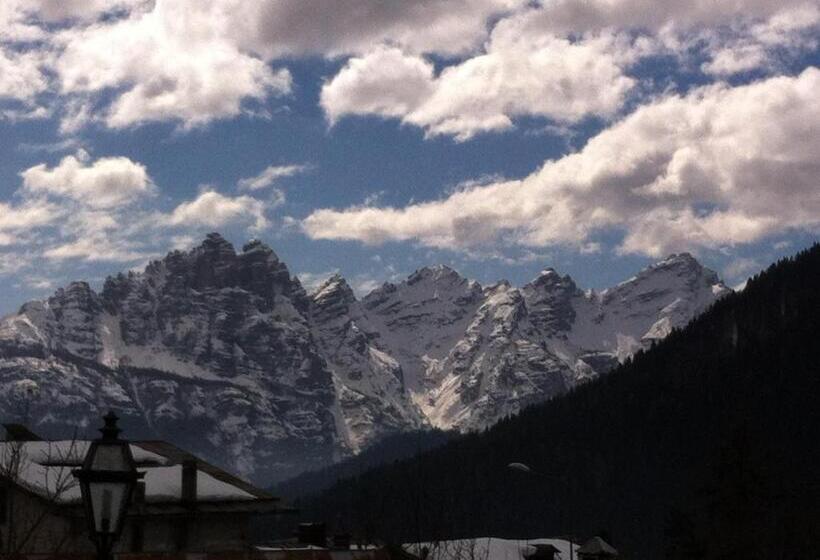 בית מלון כפרי Albergo Al Sole