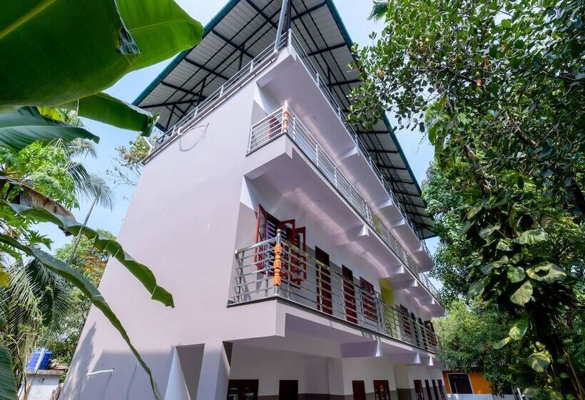 فندق Amare Highway Residency By Oyo Rooms