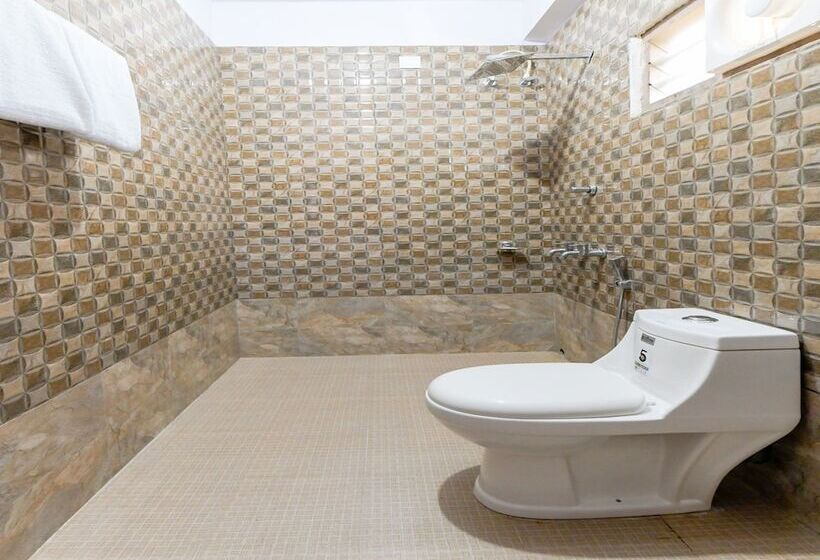 فندق Amare Highway Residency By Oyo Rooms