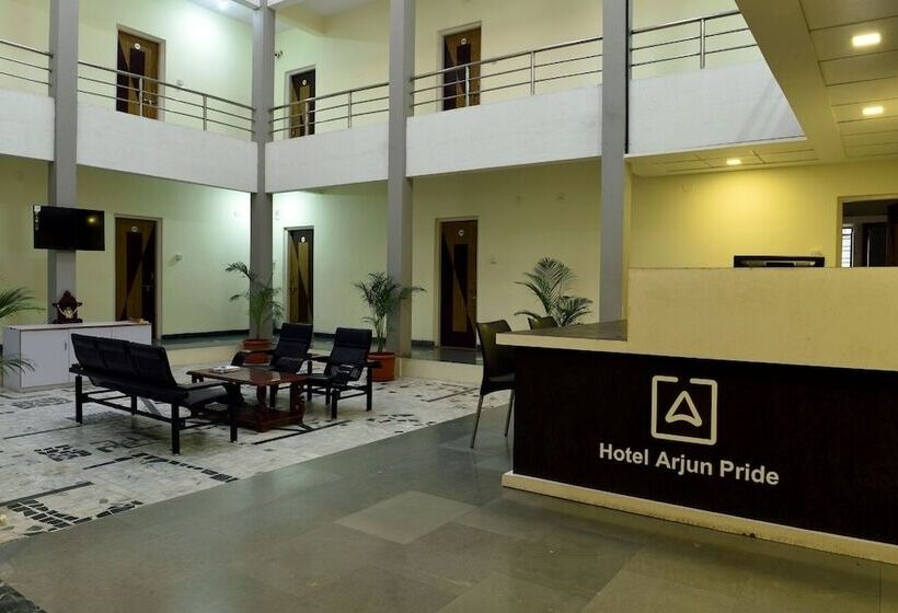 فندق Arjun Pride