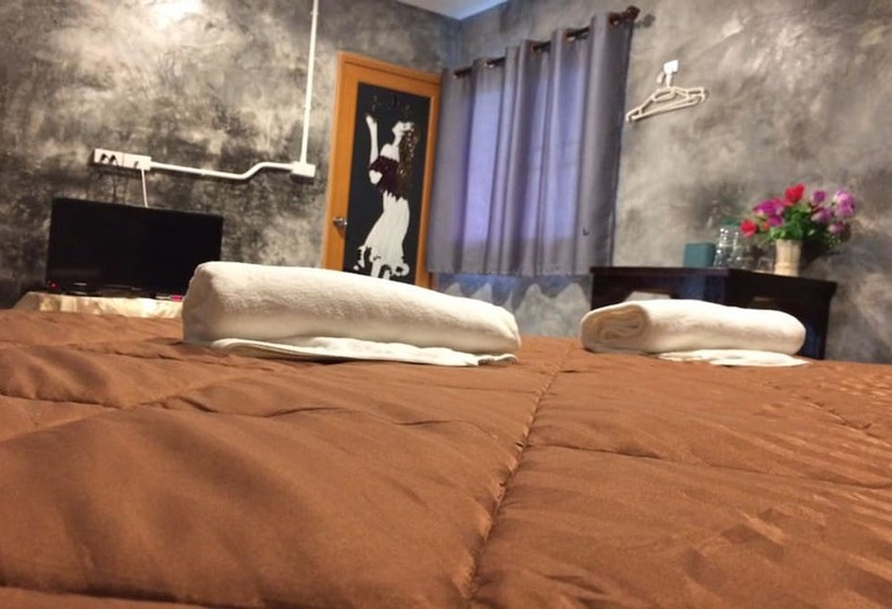 酒店 Bansarapoj Resort