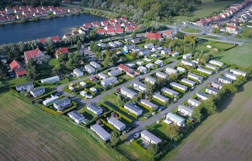 Отель Caravaning Du Lac