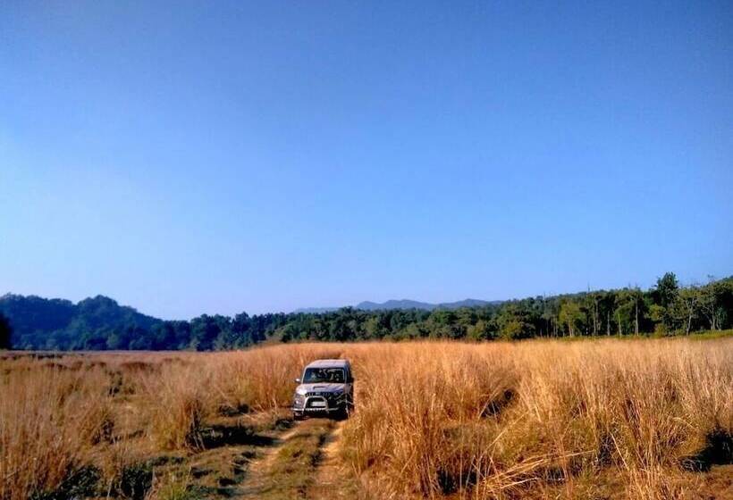 בית מלון כפרי Corbett Mist Resort