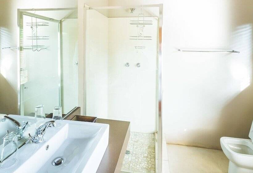 בית מלון כפרי Deruxa Cottages