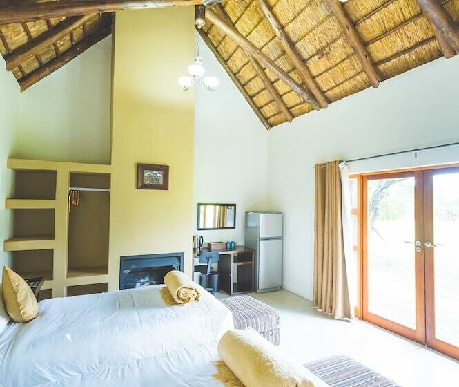 בית מלון כפרי Deruxa Cottages