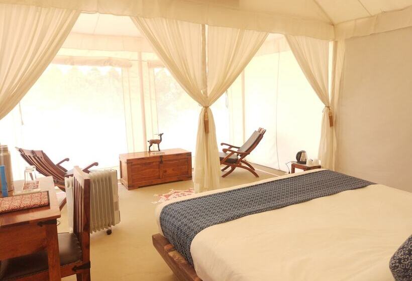 בית מלון כפרי Dhora Desert Resort & Spa By Eight Continents