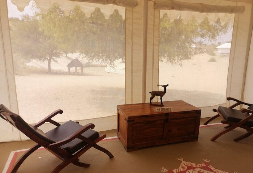 בית מלון כפרי Dhora Desert Resort & Spa By Eight Continents