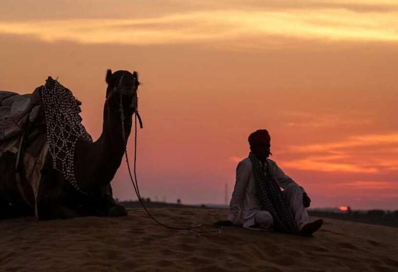 בית מלון כפרי Dhora Desert Resort & Spa By Eight Continents