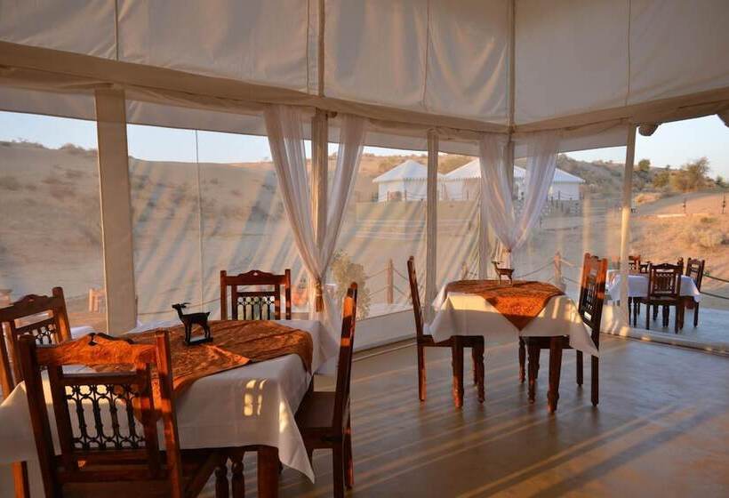 בית מלון כפרי Dhora Desert Resort & Spa By Eight Continents