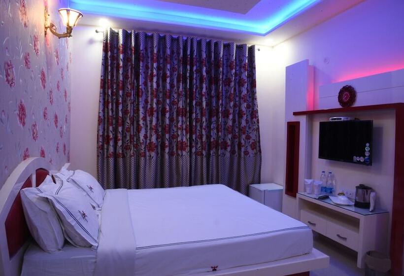 호텔 Gst Grand Plaza