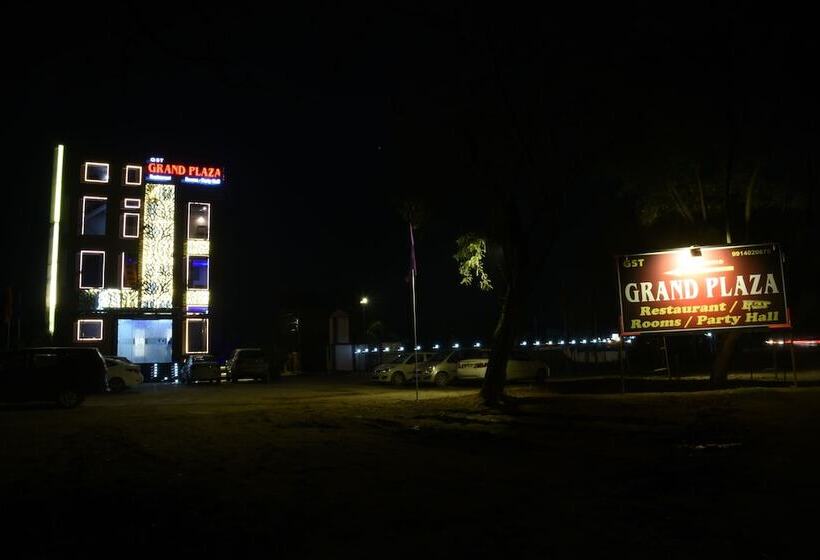 호텔 Gst Grand Plaza