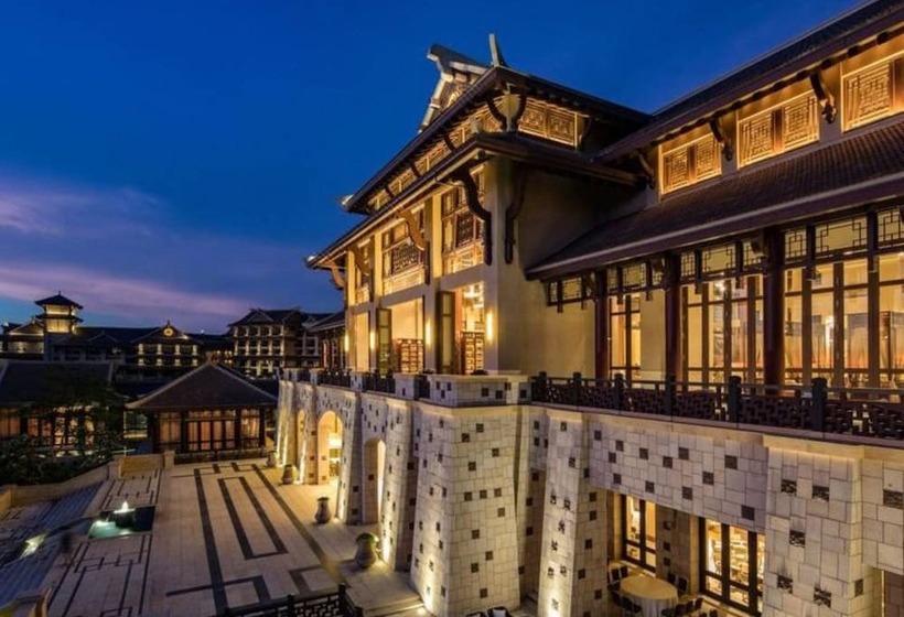 فندق Hainan Qizi Bay New Century Resort