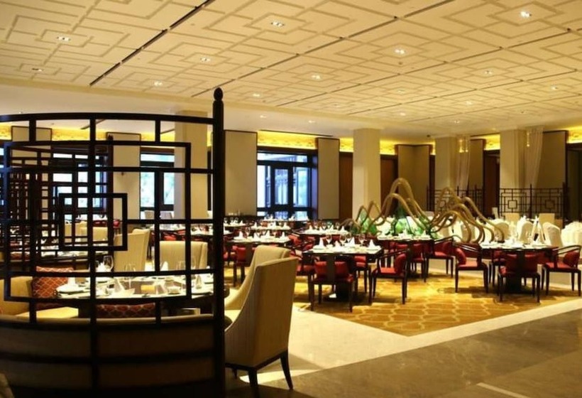 فندق Hainan Qizi Bay New Century Resort