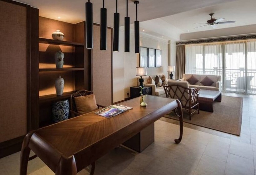 فندق Hainan Qizi Bay New Century Resort