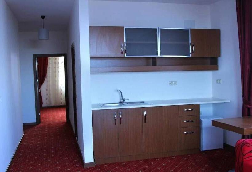 בית מלון כפרי Hasdikoz Abdik