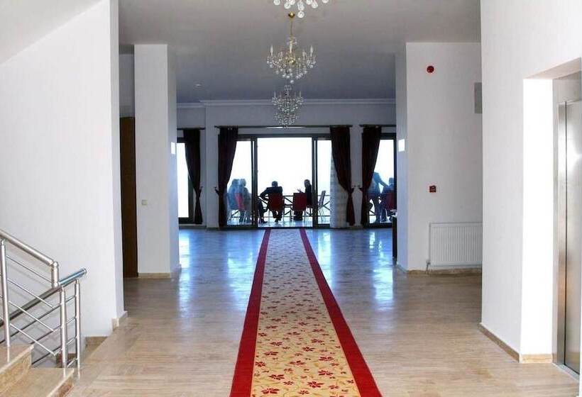 בית מלון כפרי Hasdikoz Abdik