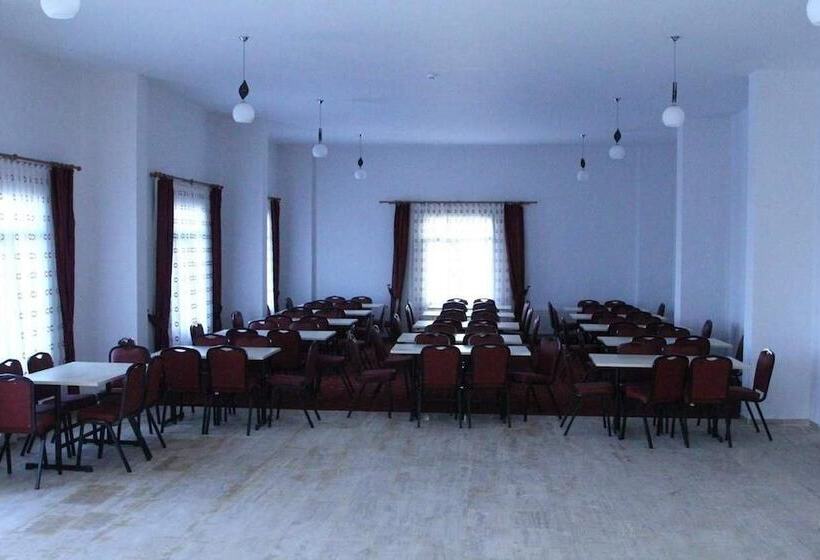 בית מלון כפרי Hasdikoz Abdik