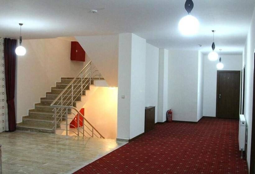 בית מלון כפרי Hasdikoz Abdik