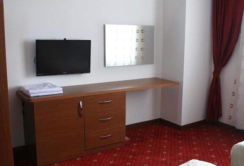 בית מלון כפרי Hasdikoz Abdik