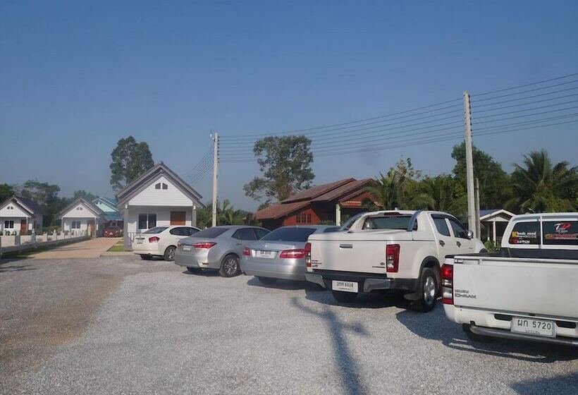 בית מלון כפרי I Nan Resort