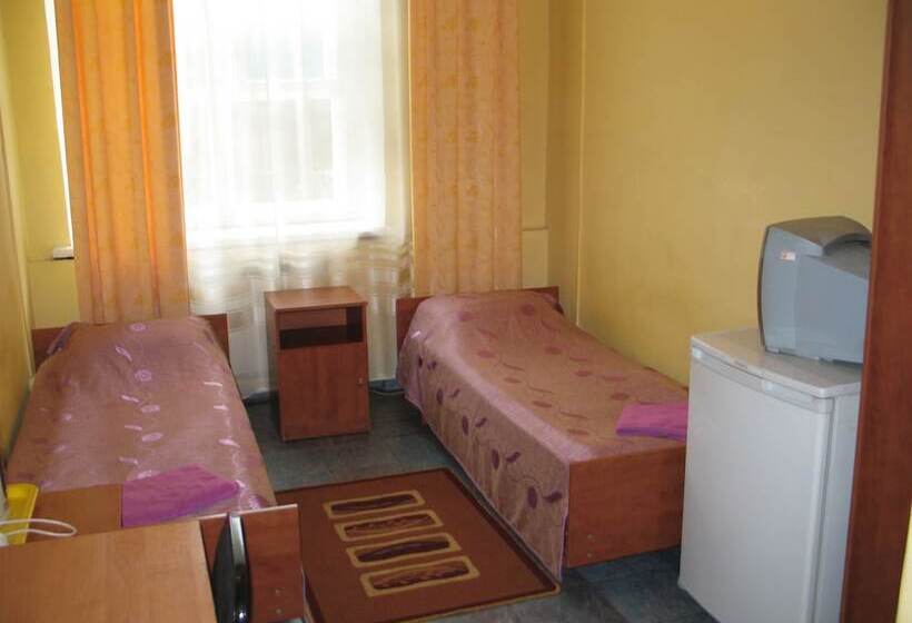 ホテル Inn On Oktyabrskaya 1 B